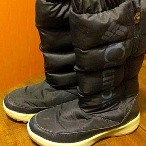 Womens Columbia snow Boots
